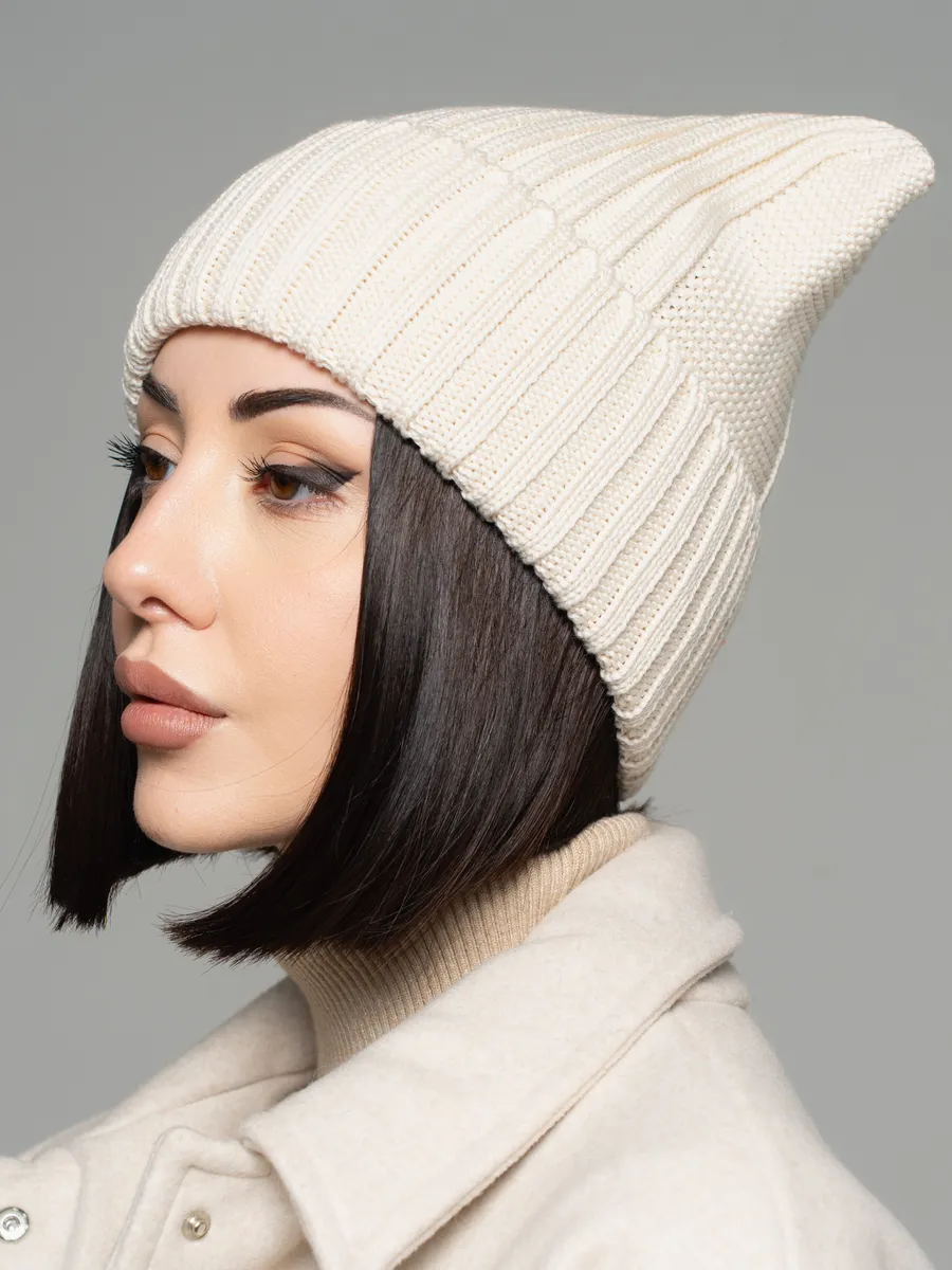 Шапка женская осенняя-весенняя тонкая с ушками